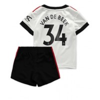 Manchester United Donny van de Beek #34 Fußballbekleidung Auswärtstrikot Kinder 2022-23 Kurzarm (+ kurze hosen)